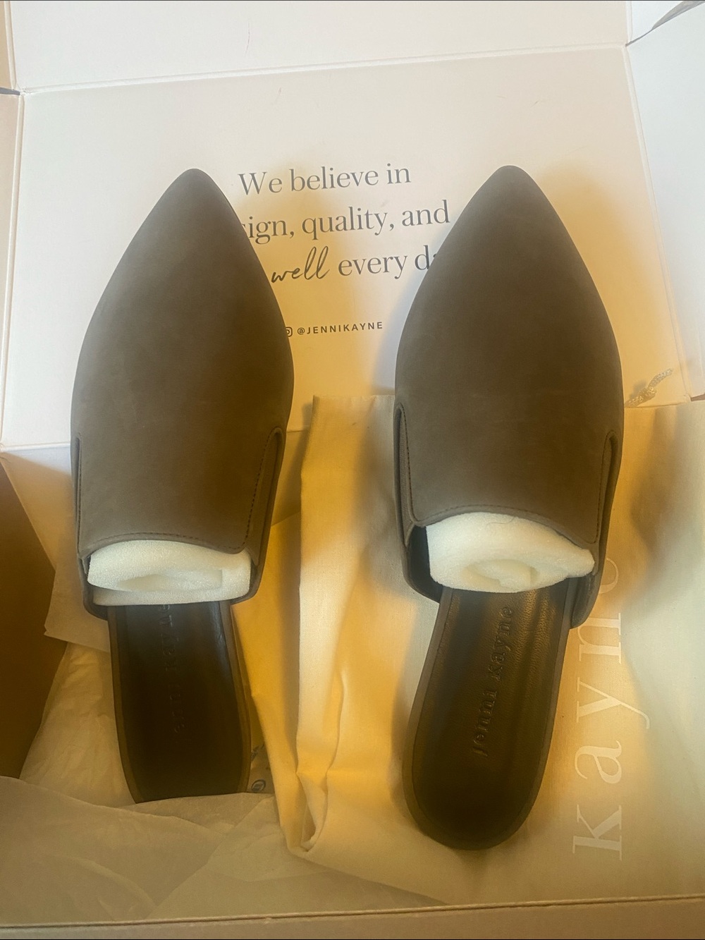 Jennie Kayne Women’s Pointy Toe Mules. Laurel Olive  SZ 39  Medium